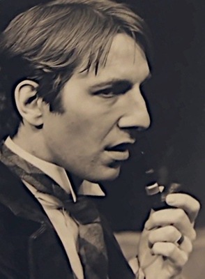alanrickmansherlockholmesonstage003.jpg