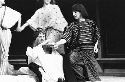 alanrickmanantonycleopatraonstage010.jpg