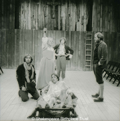 alanrickmancaptainswingonstage003.jpg