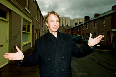 alanrickman1992photoshootandrewstenning009.jpg