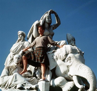 alanrickman1995photoshootalbertmemorial002.jpg