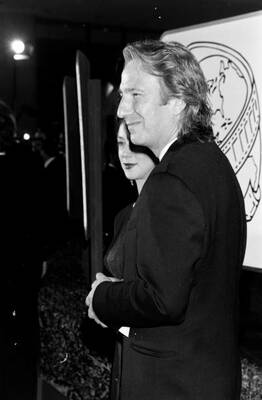 alanrickman1994goldenglobeawards004.jpg