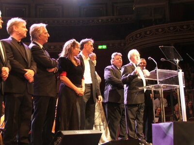 alanrickman2007musicfromthemovies043.jpg