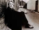 alanrickman1997photoshootstephendanelian001.jpg