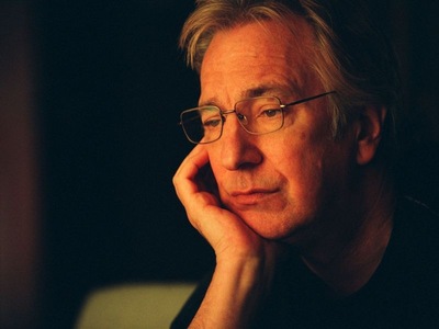 alanrickmansnowcakepromo027.jpg